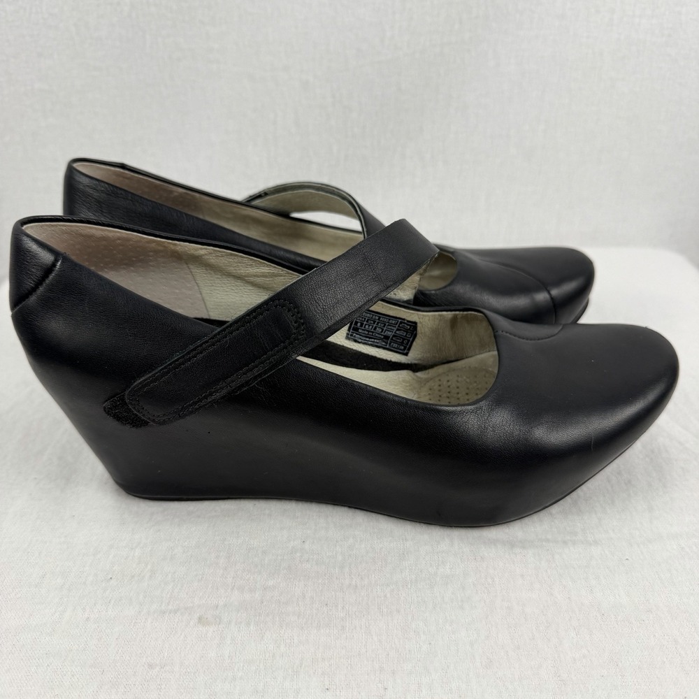 Women's Tsubo Black Leather Asmik Wedges Mary Janes Shoes Sz 8 Funky Y2K Acubi